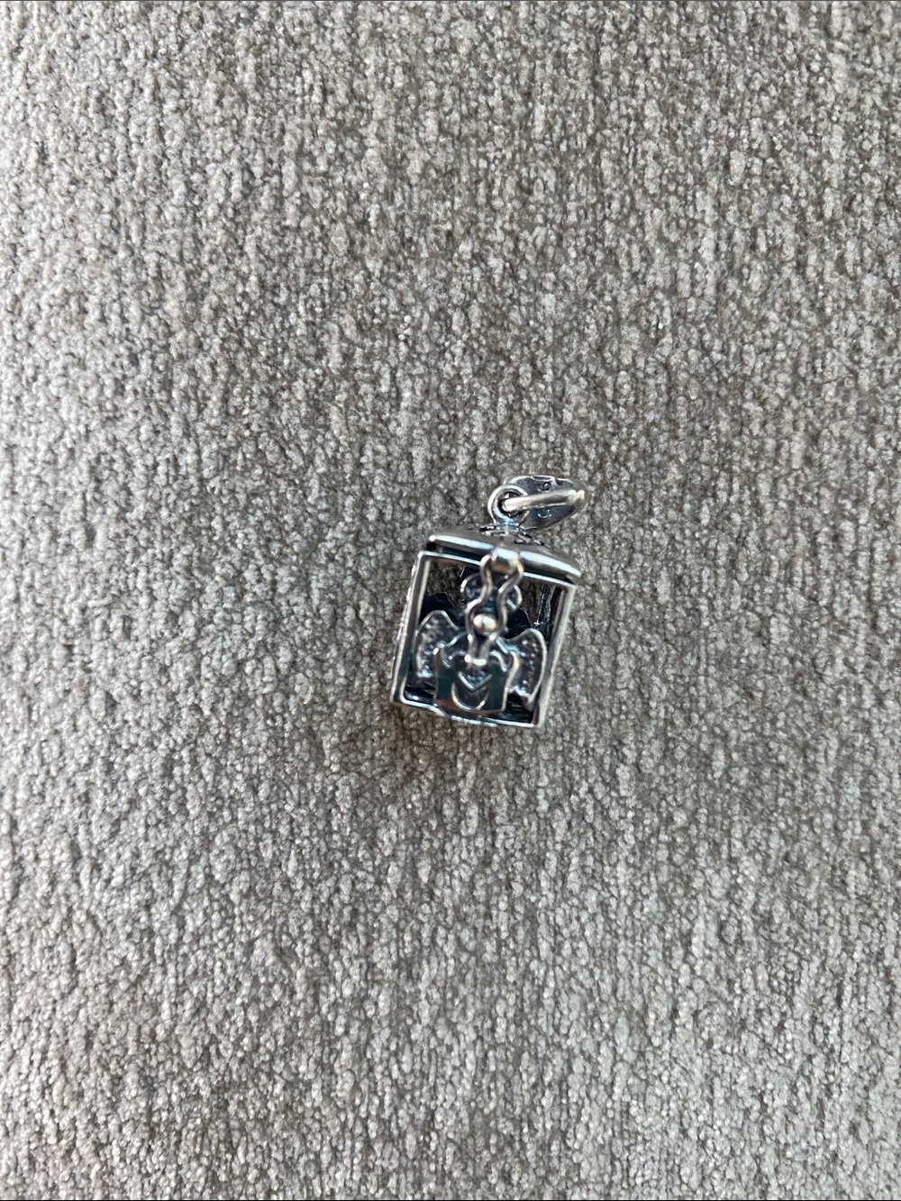 Polished vintage sterling silver prayer box guardian Angel and snowflake detail